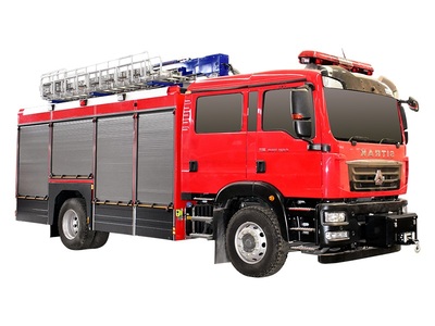 Multi-functional emergency main battle fire truck
